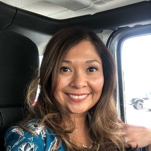 Meet your Posher, Vivian